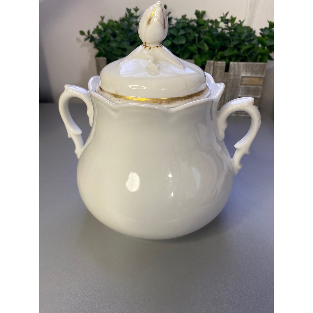 White Porcelain Sugar Bowl with‎ Gold Trim and Lid please read description